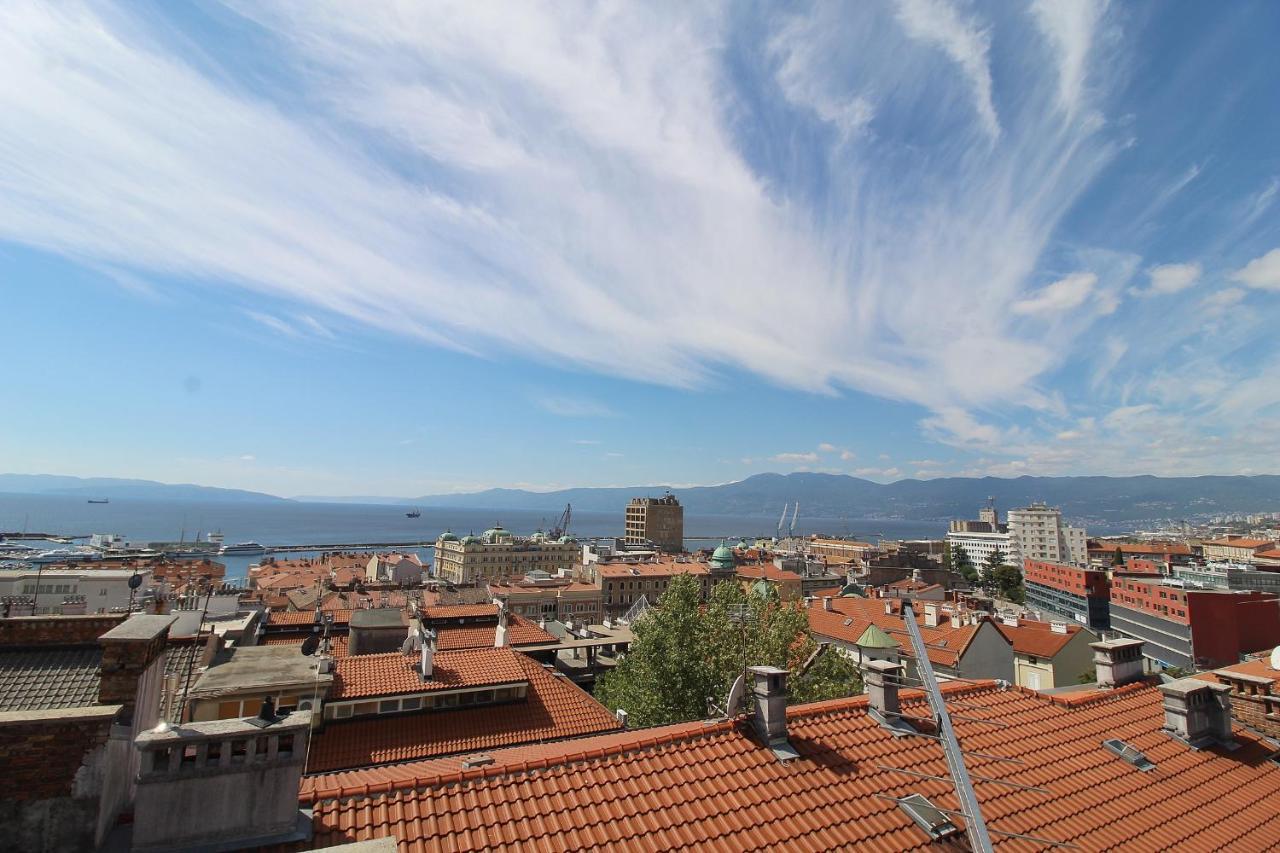Penthouse Rijeka Centar Apartman Kültér fotó