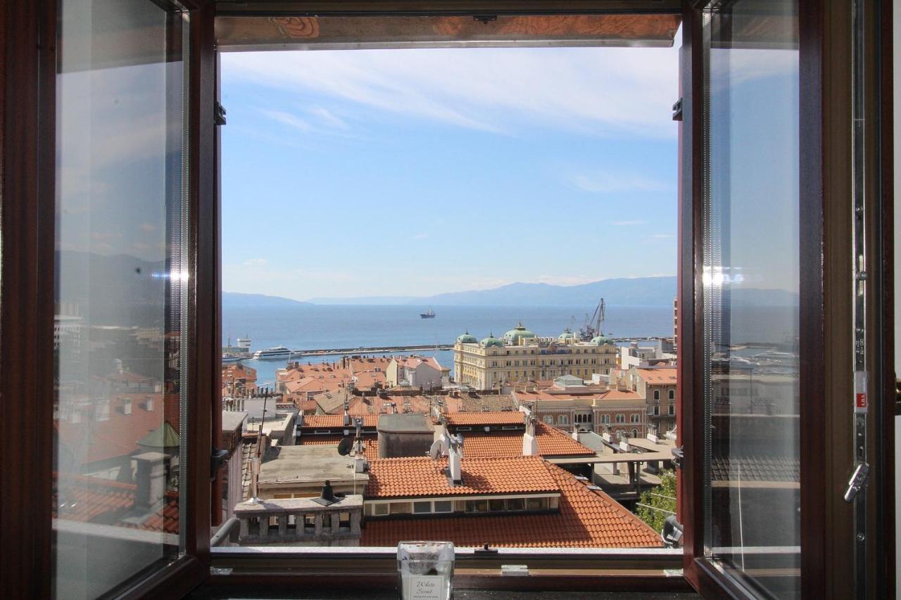 Penthouse Rijeka Centar Apartman Kültér fotó