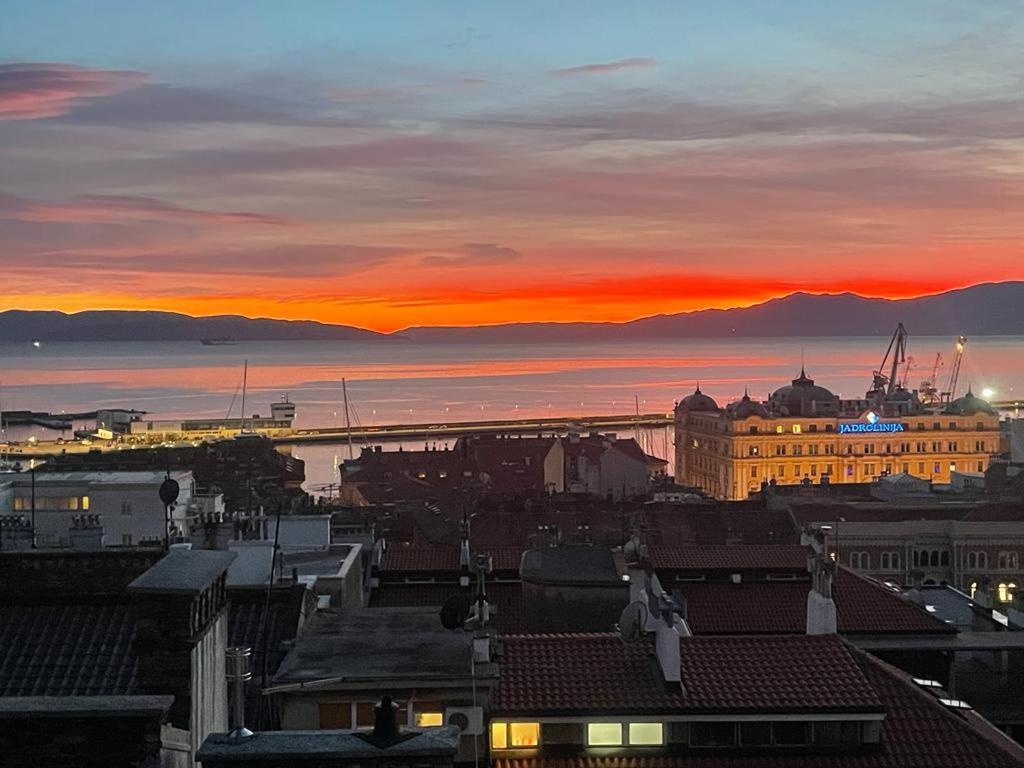 Penthouse Rijeka Centar Apartman Kültér fotó
